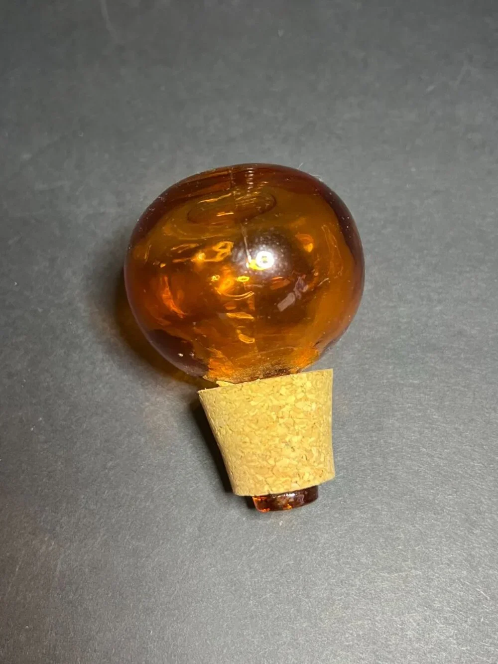 VTG Handmade 100% Recycled Orange Glass Beehive Ribbed Decanter Bottle w Stopper